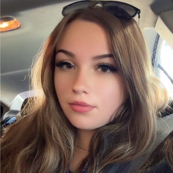 kourtneyyyi